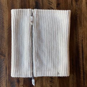 Lululemon Zip Scarf